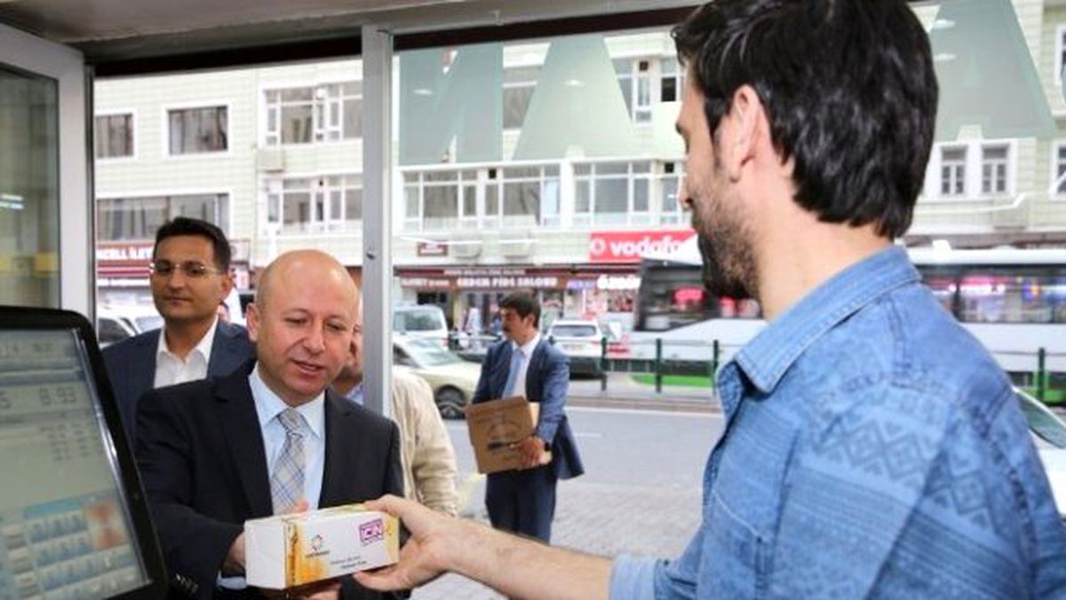 İftar Hurmaları Başkan Çolakbayrakdar\'dan