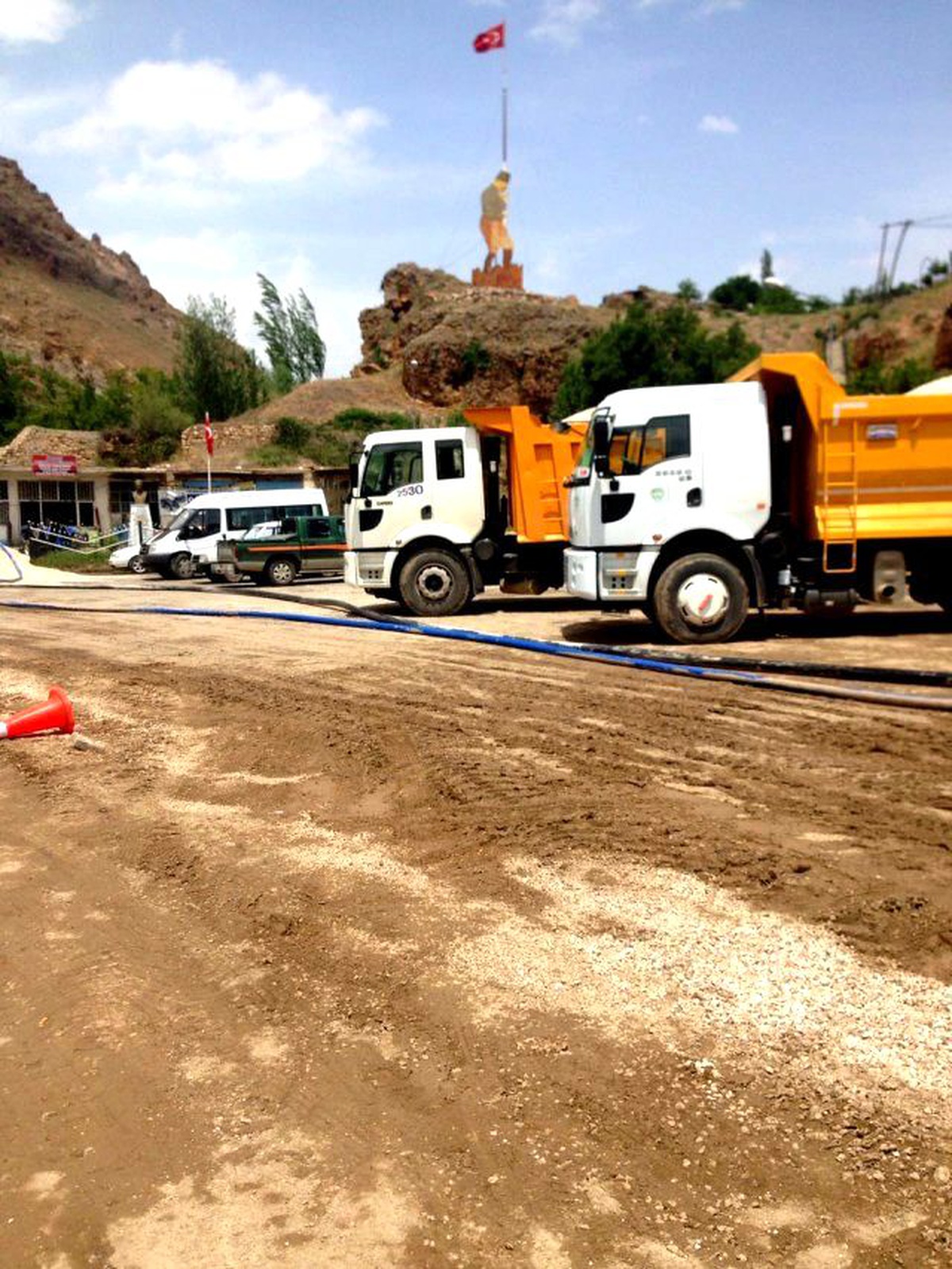 Kuluncak\'ta maydan düzenleme çalışmaları