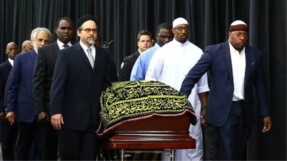 Muhammed Ali\'nin Cenaze Töreninden Önce \'Tiksindiren\' Olay