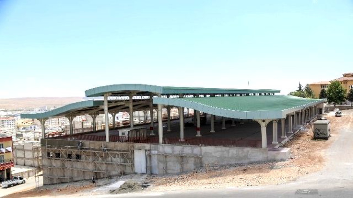 Onatkutlar Uzay Çatılı Pazar Yeri\'nde Sona Yaklaşıldı