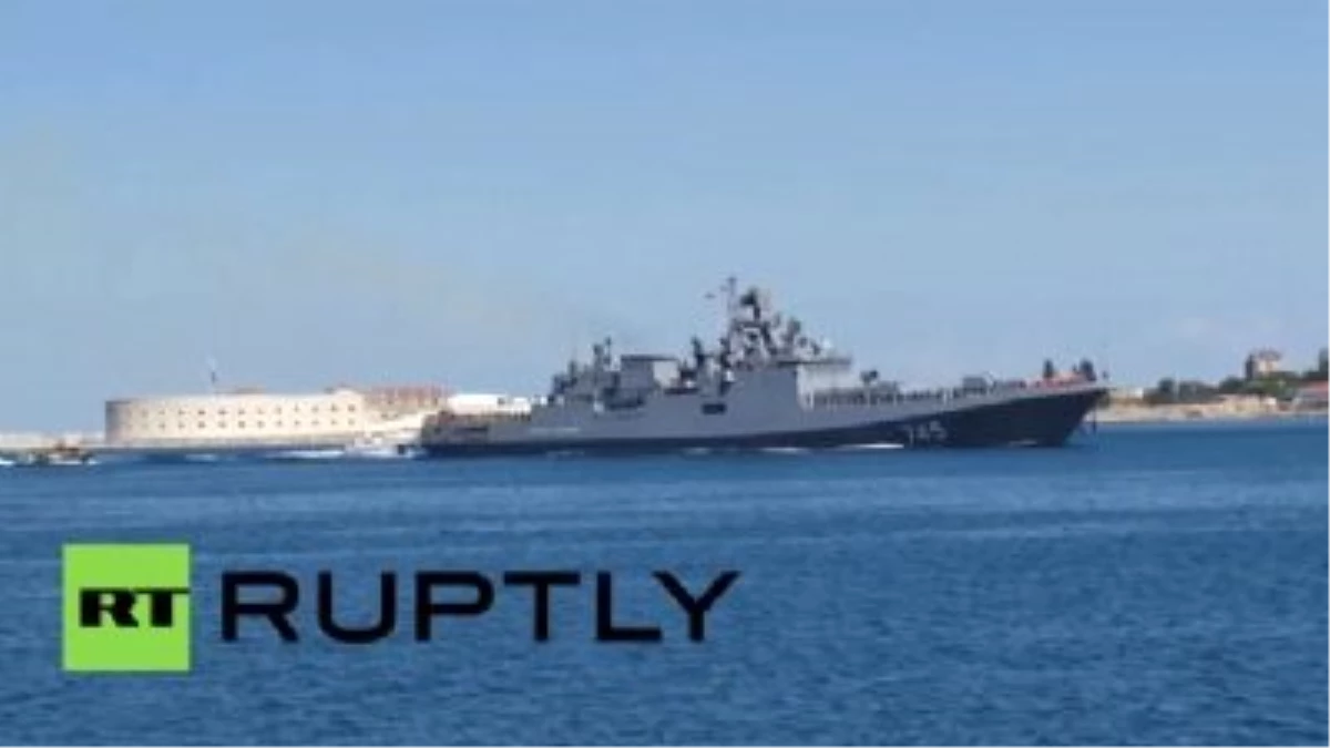 Rusya Karadeniz Filosu Komutanı "Umarım Türkiye ile Kriz Sona Erer"