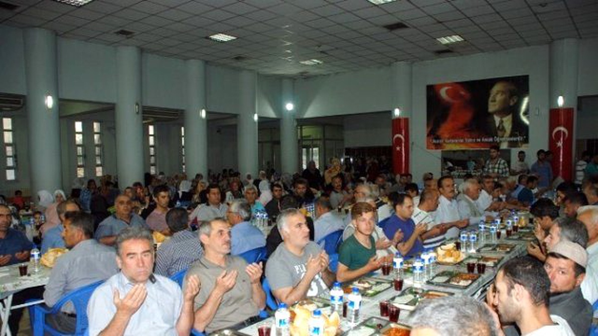 Şehit Uzman Çavuş Turan Çelik\'in 40. Gün Mevlidi Okutuldu