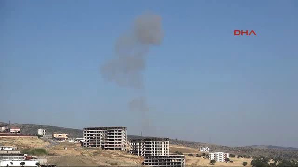 Şırnak\'ta Askere Bombalı Araçla Saldırı Son Anda Önlendi