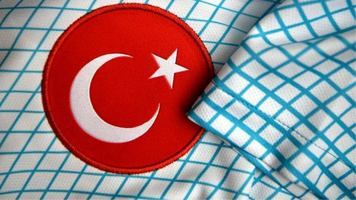 Türkiye\'nin EURO 2016 Formaları Rekor Kırıyor