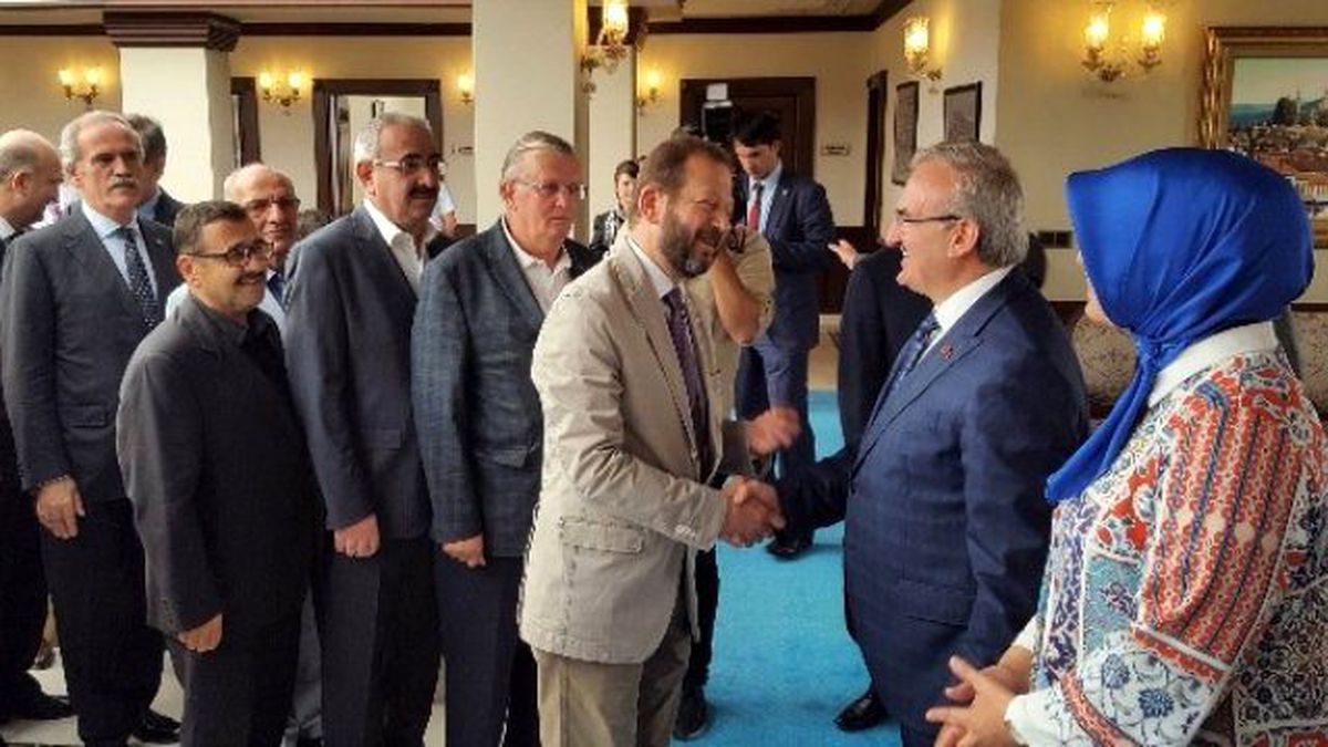 Vali Karaloğlu, Bursa\'ya Veda Etti