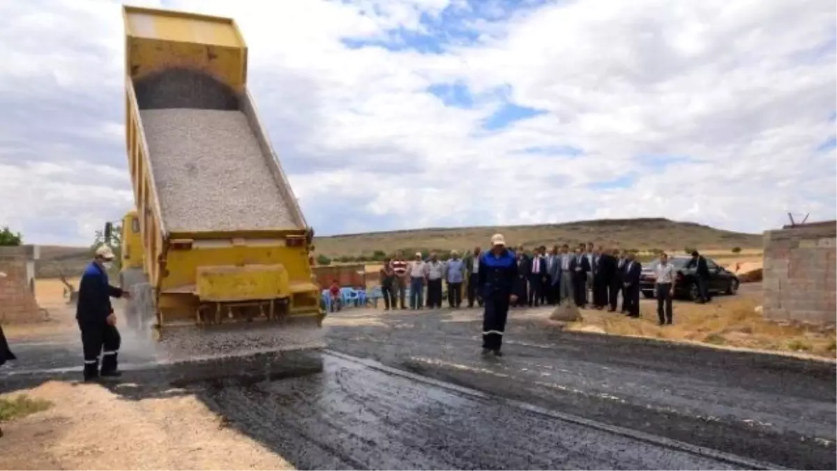 Yol Asfalt Çalışmaları Start Aldı