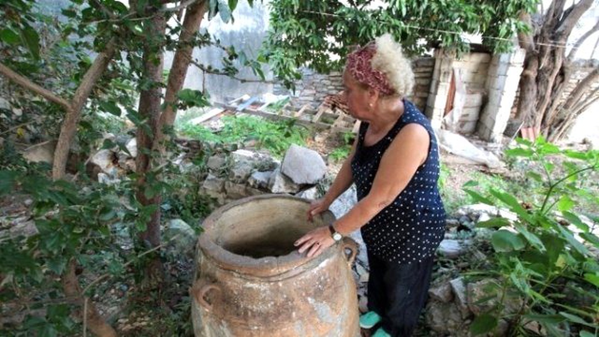 100 Yıllık Elma Yağı Küpünü Bağışlamak İstiyor