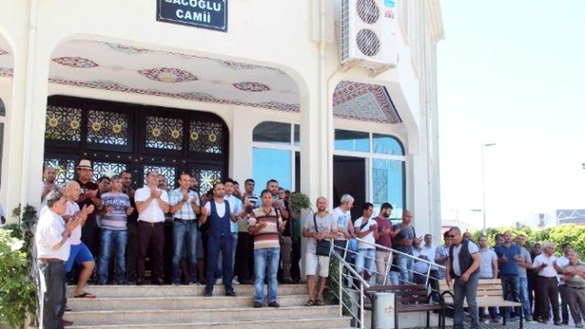 Alanya Esnafı Turist Duasına Çıktı