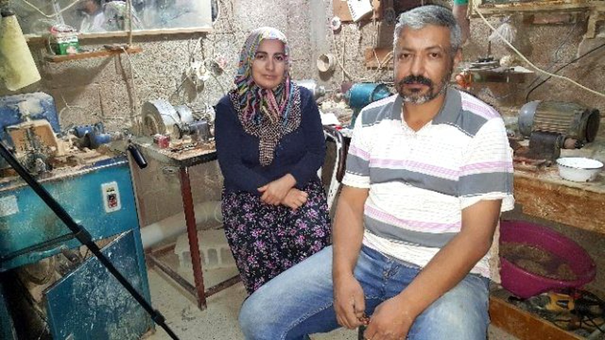 Aşklarıyla Taşı Ağacı Sanata Dönüştürüyorlar