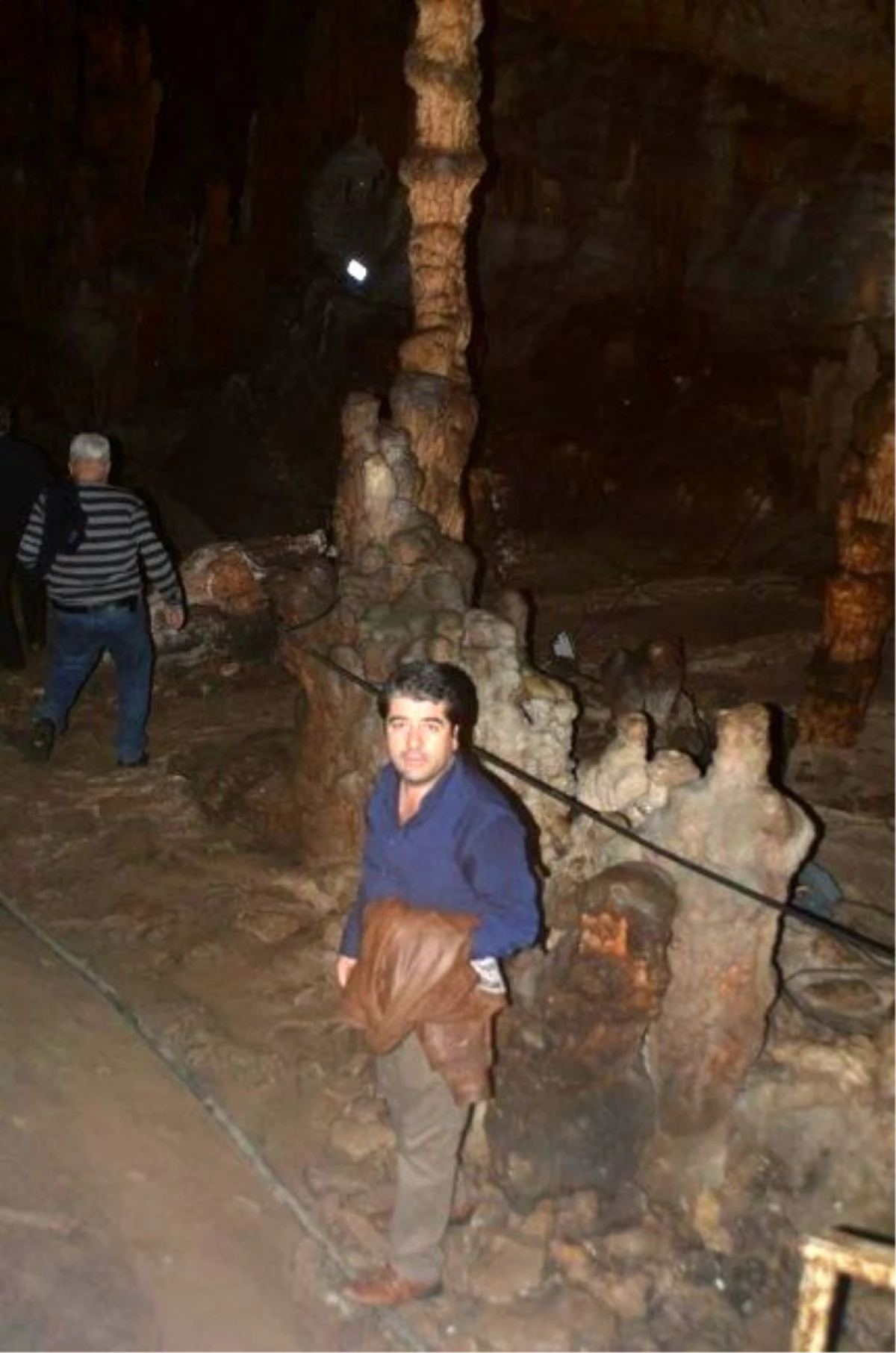 Aynalıgöl Mağarası Ziyaretçi Bekliyor