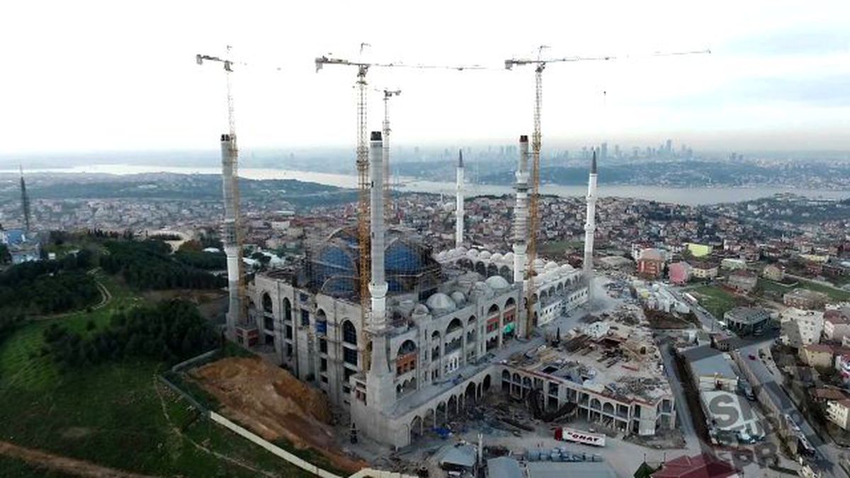 Çamlıca Camii'nde İlk Teravih Tarihi Belli Oldu!
