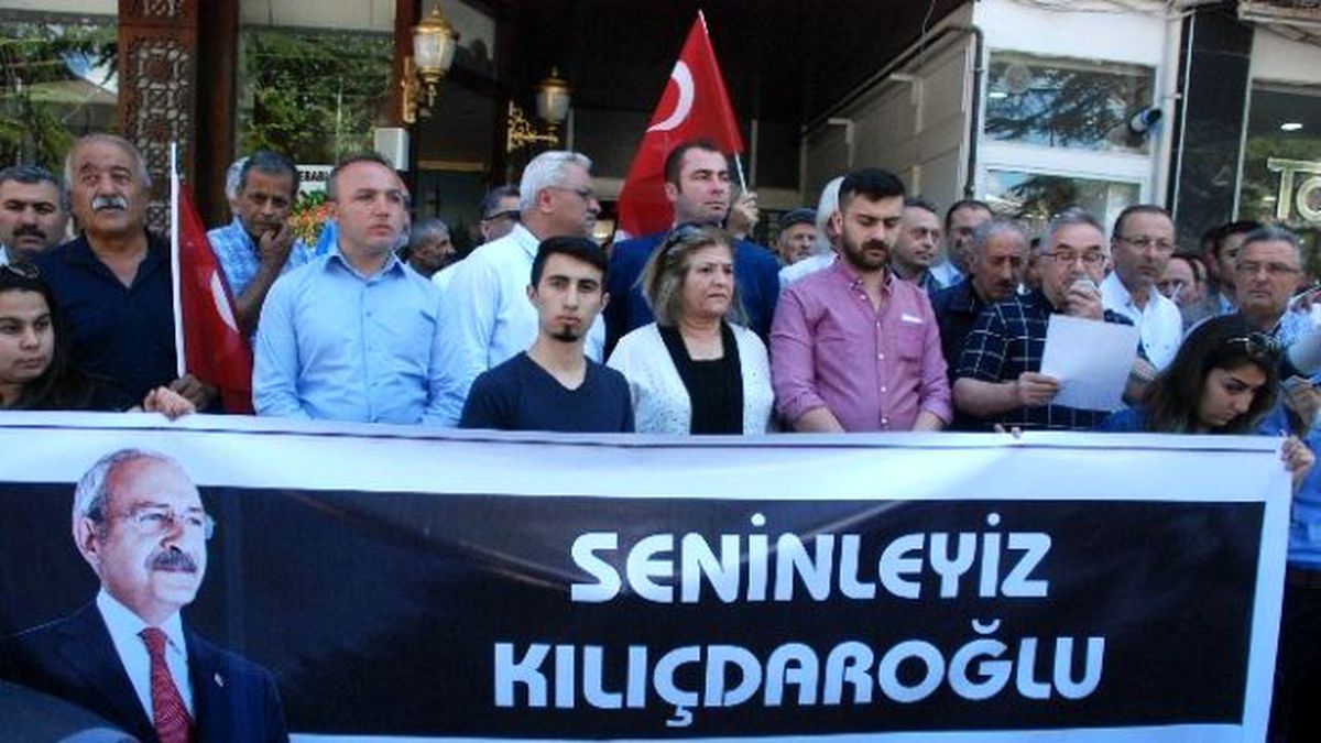 CHP\'lilerden Mermi Protestosu