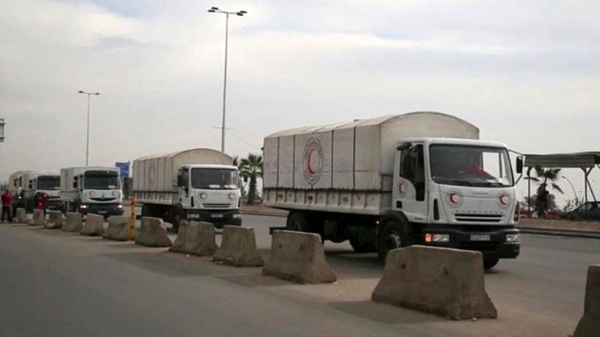 Daraya'ya 4 Yıl Sonra İlk Yardım Konvoyu Ulaştı, Şehre Bombalar Yağdı