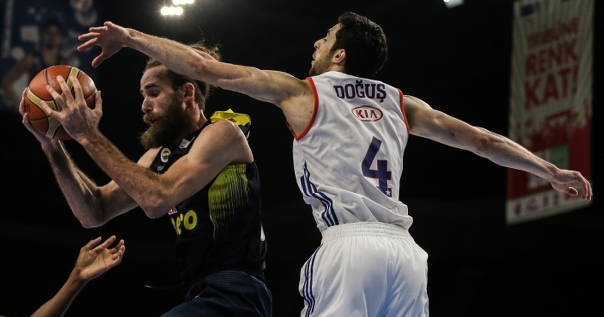 Efes, 2. Yarıda Açıldı! Seri 3-2\'ye Geldi...