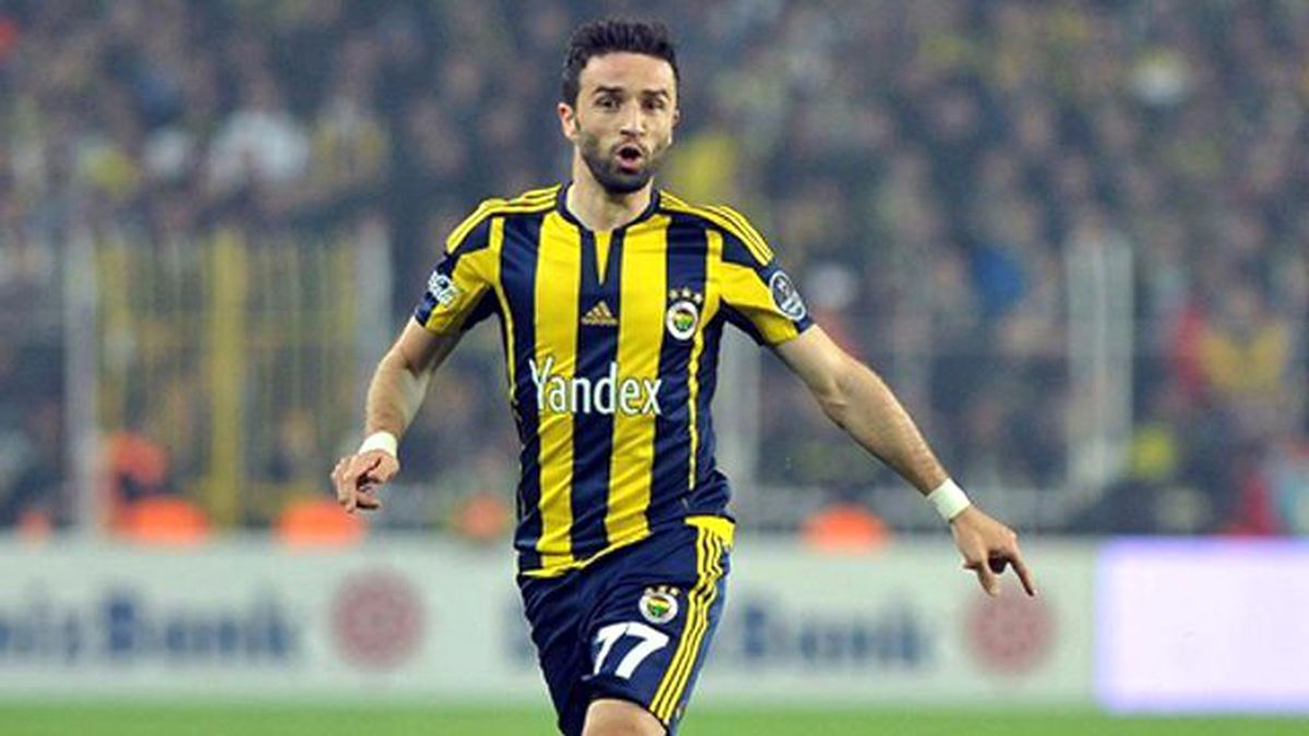 Gökhan Gönül'ün Kartal Dövmesi Dikkat Çekti