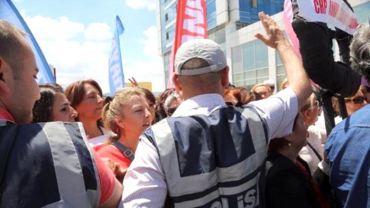 Kılıçdaroğlu: Birileri Provokasyonlarla Hakaret Etmeye Kalkıyorsa Onların Hiçbirisi Müslüman...