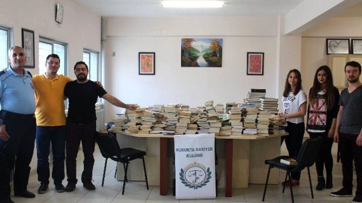 Öğrencilerden Cezaevine Kitap Bağışı