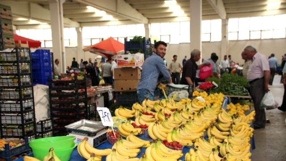 Ramazan Ayı\'yla Birlikte Muza Yüzde 50 Zam Geldi