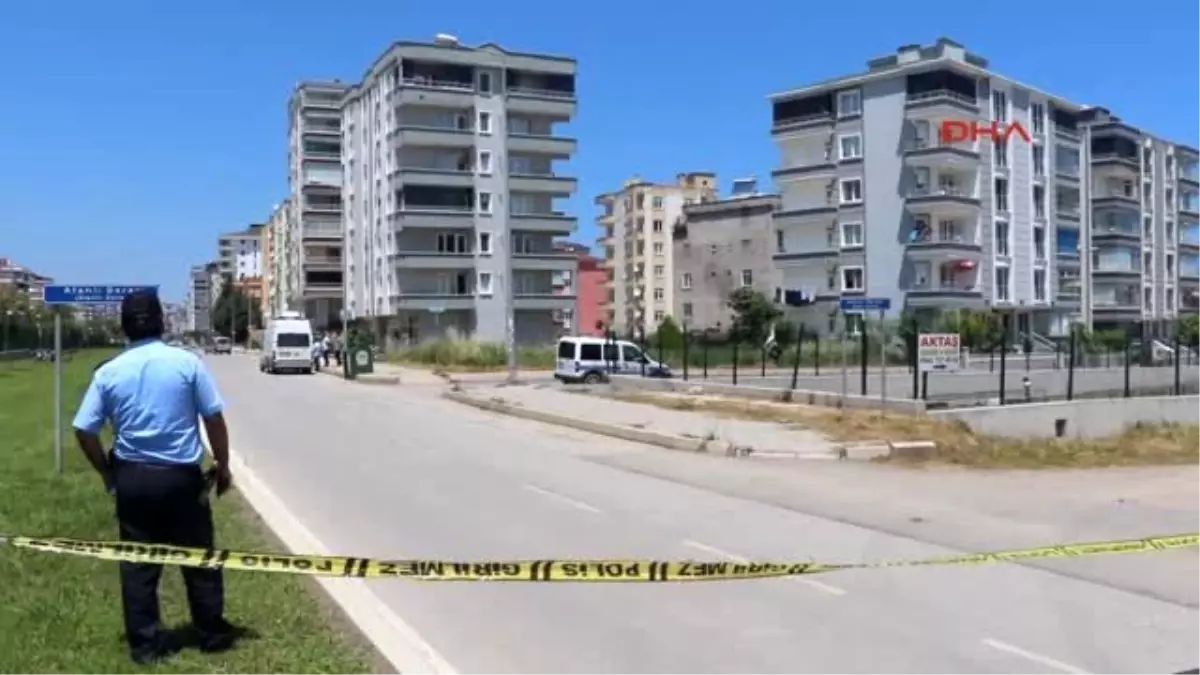 Samsun Dere Korkuluğuna Asılan Kadın Çantaları Bomba Paniğine Neden Oldu