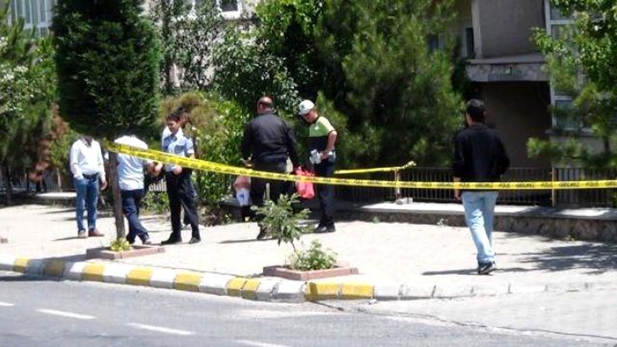 Şüpheli Çantadan Okul Kitapları Çıktı