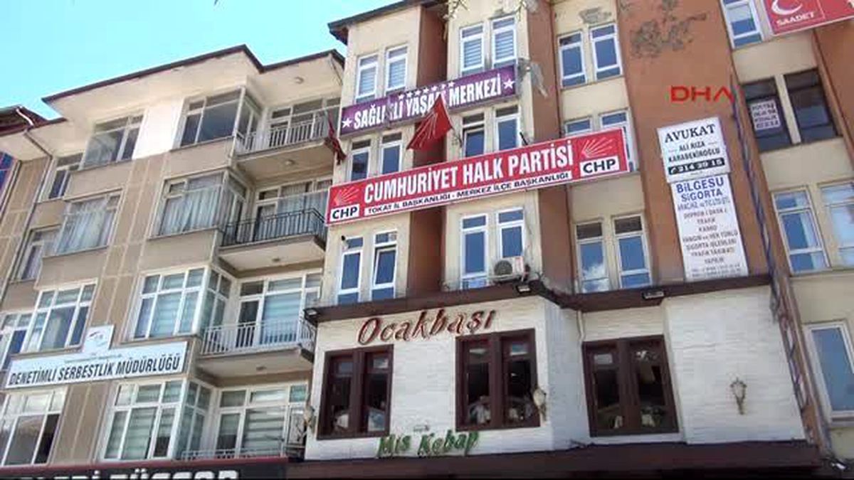 Tokat\'ta CHP\'liler Kılıçdaroğlu\'na Mermi Atılmasına Tepki Gösterdi