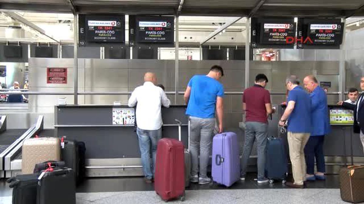 Türk Taraftarların Fransa Çıkarması