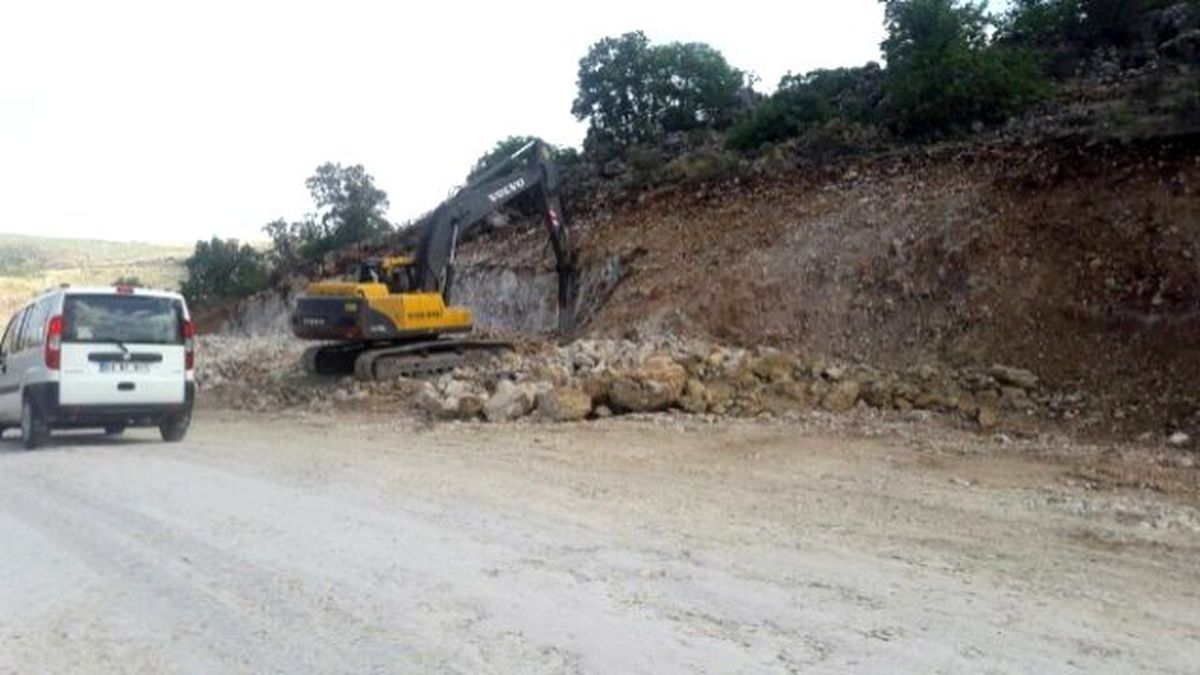 Tut Karayolunda Çalışmalar Devam Ediyor