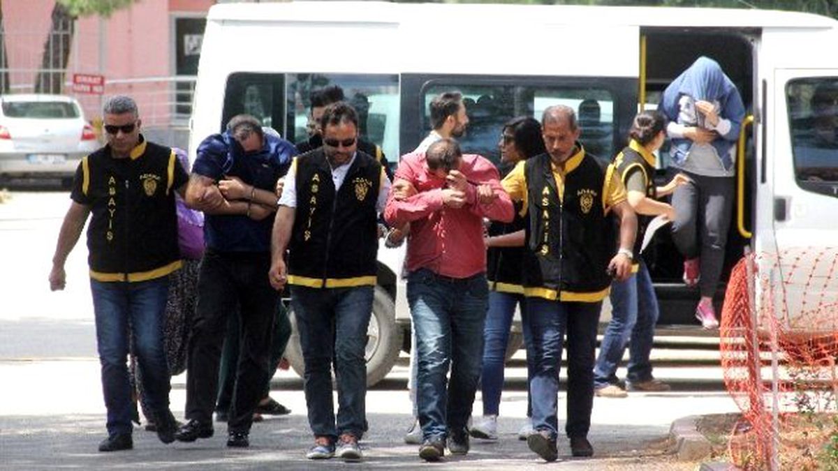 'Çaça', Üniversiteli Kızları Uyuşturuya Alıştırıp İş Adamlarına Pazarladı