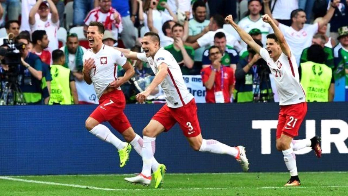 EURO 2016 Maçında Polonya, Kuzey İrlanda\'yı 1-0 Yendi