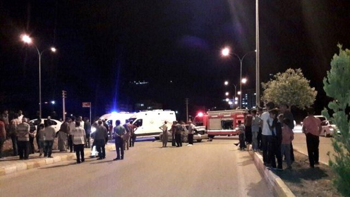 İki Otomobil Çarpıştı: 4 Yaralı