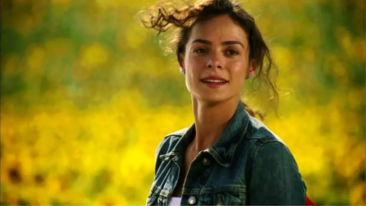 Özge Özpirinçci\'den Instagram\'dan Yaptığı Paylaşım Duygulandırdı