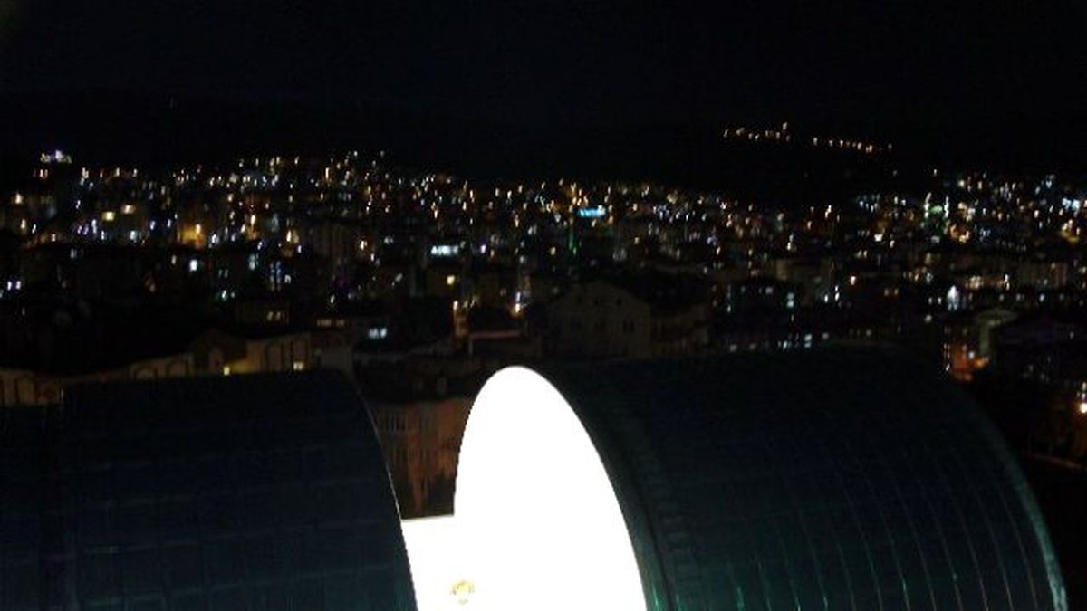 'Sunroof'lu Camiye Şimdi de Otomatik Seccade