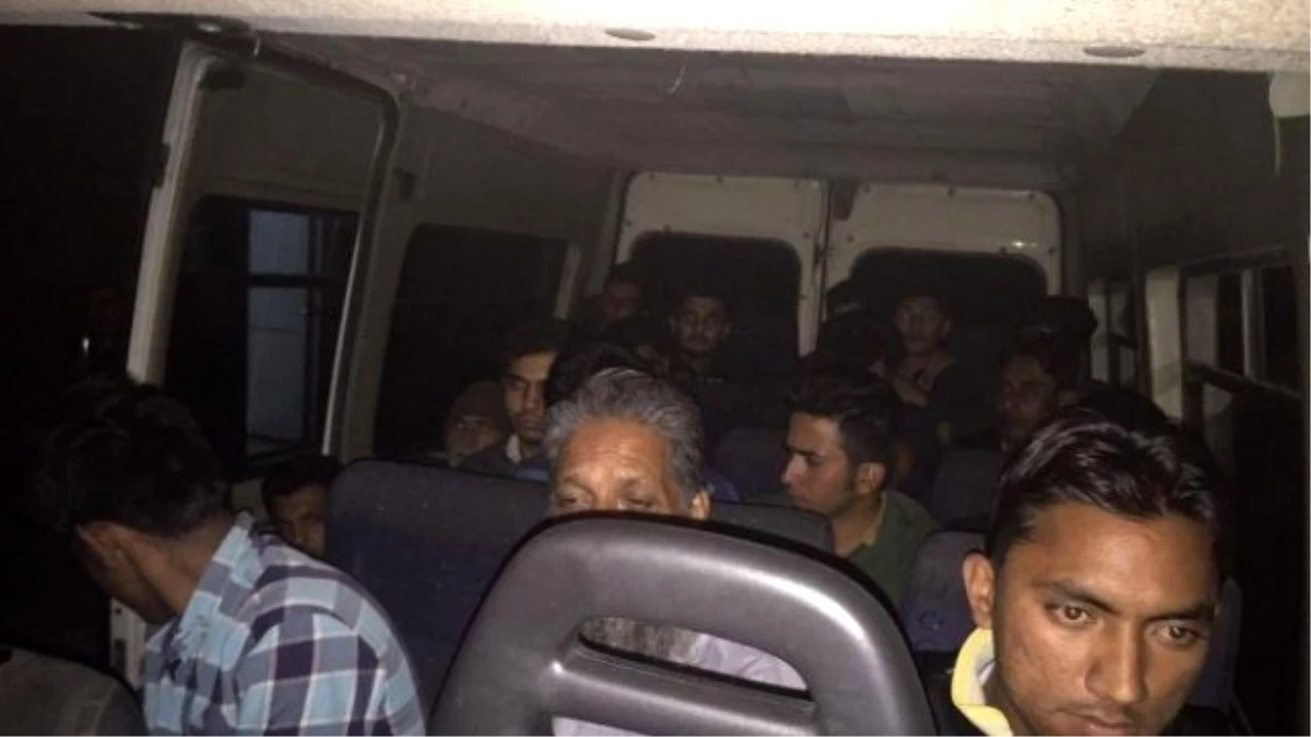 Edirne\'de 71 Kaçak Göçmen Yakalandı