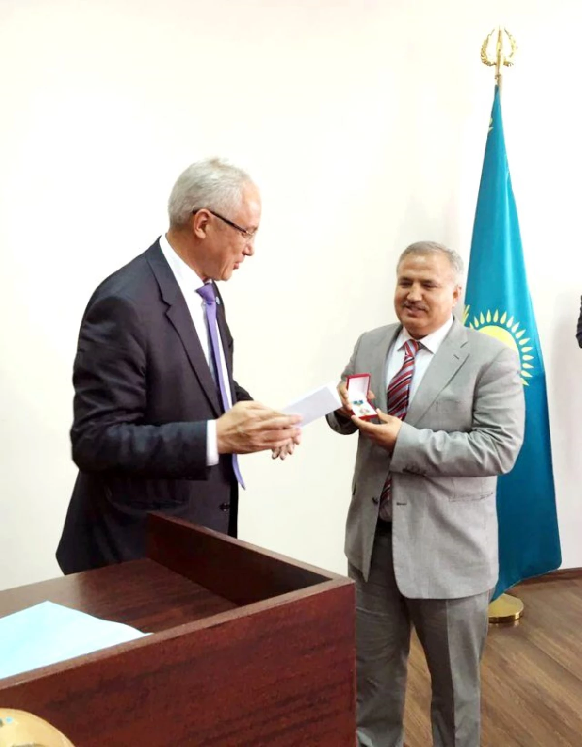 Kazakistan\'ın En Prestijli Ödülü Sahibini Buldu