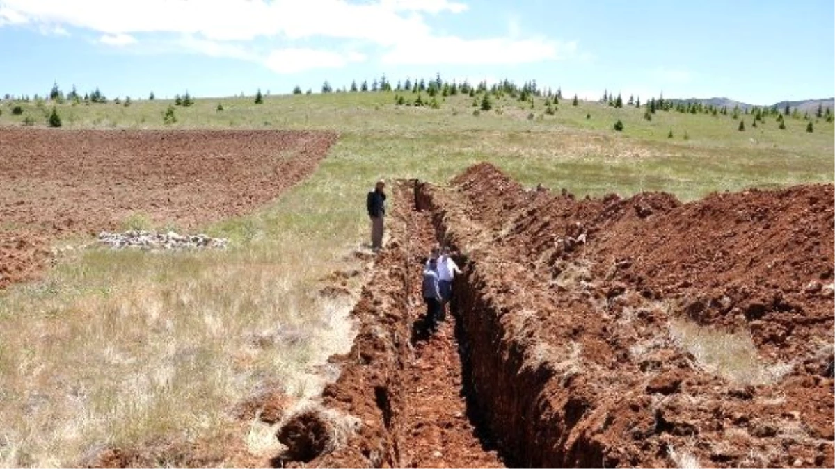 Mahallelerde Direnç Çukurları Kazıldı