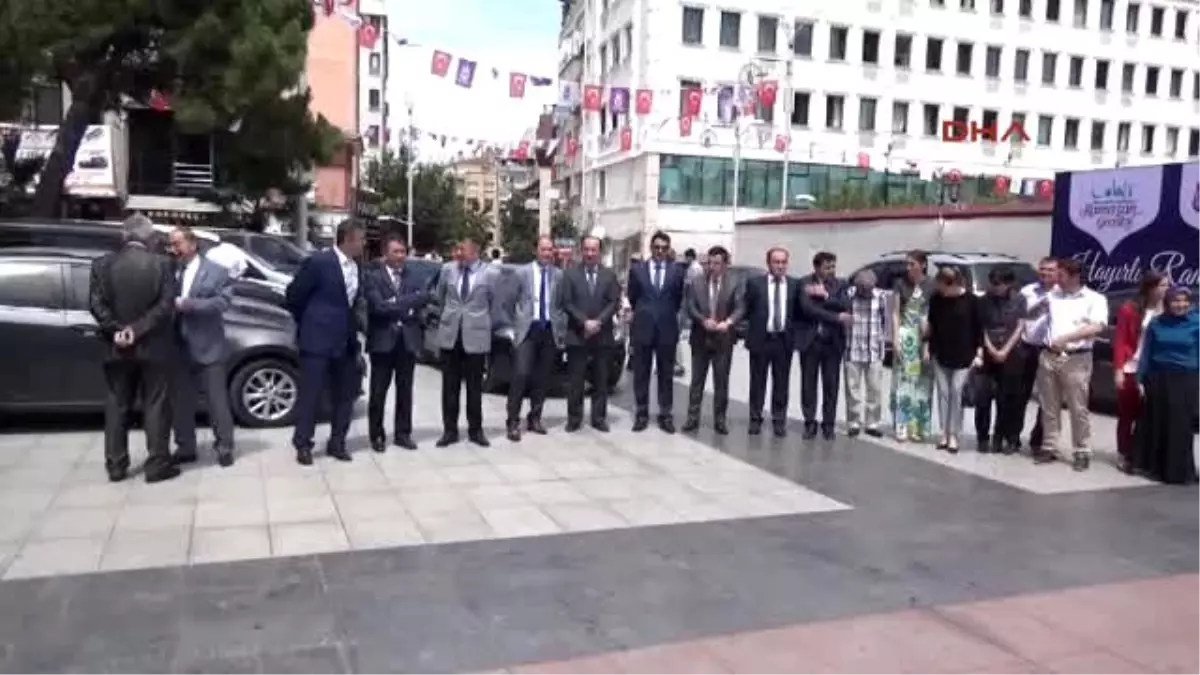 Manisa Valisi Bektaş, Yeni Görev Yeri Rize\'ye Uğurlandı