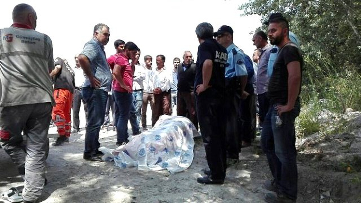 Nehre Düşen Küçük Çocuğun Cansız Bedenine Ulaşıldı