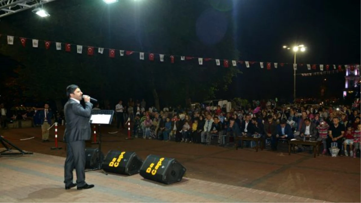 Sedat Uçan Konserine Yoğun İlgi