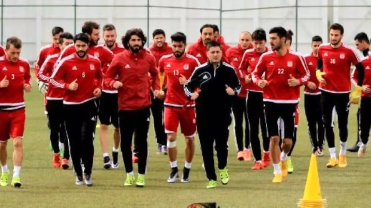 Sivasspor 25 Haziran\'da Sezonu Açacak