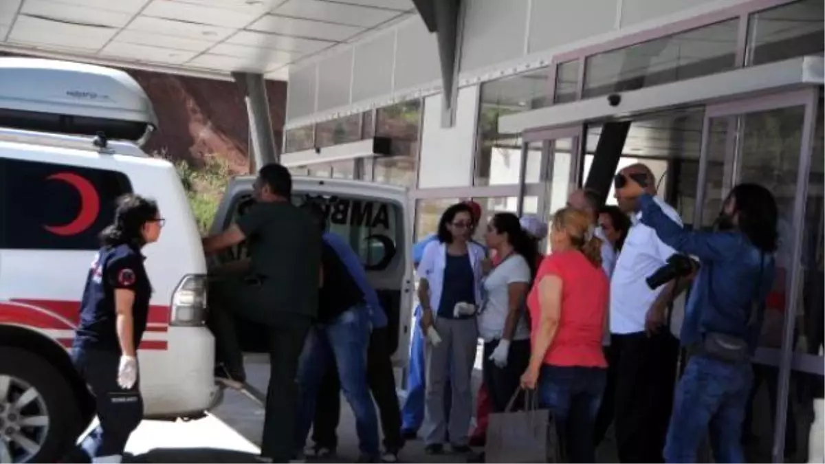 Adliye Lojmanları Önünde Bomba Yüklü Aracın Patlama Anı Kamerada