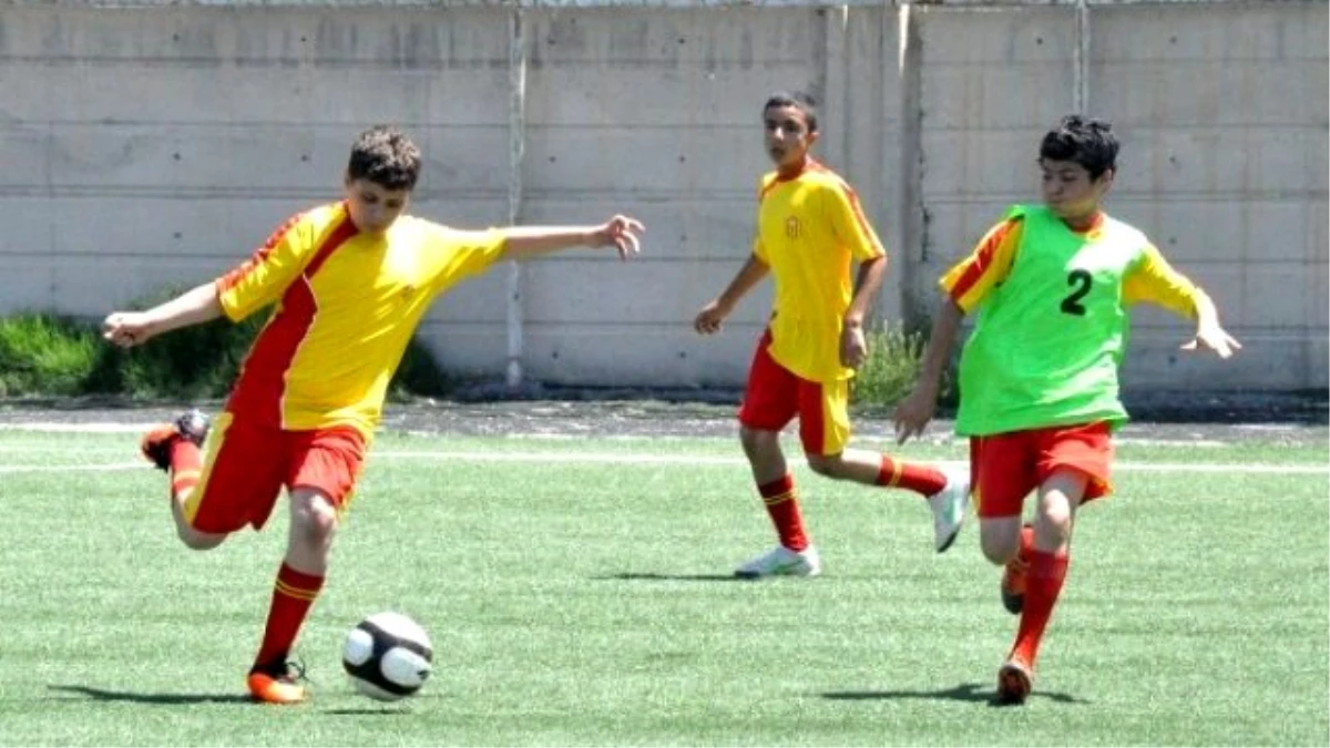 Yeni Malatyaspor U13 Takımı İlk Maçında Galip
