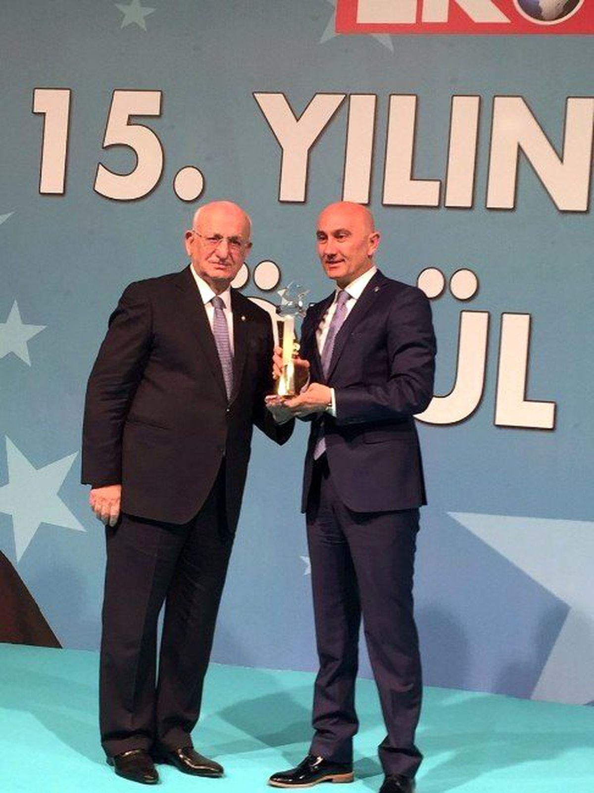 Yılın Starları Ödüllerine Kavuştu