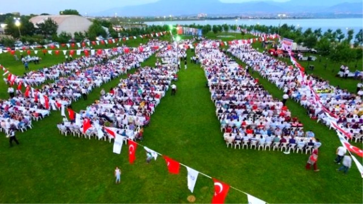 Başkan Karaosmanoğlu, "Belediyeciliği Aşk ile Yapıyoruz"