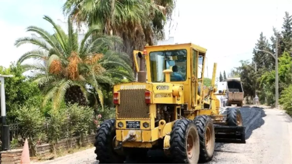 Bodrum Belediyesi Bergamut Caddesini Asfaltladı