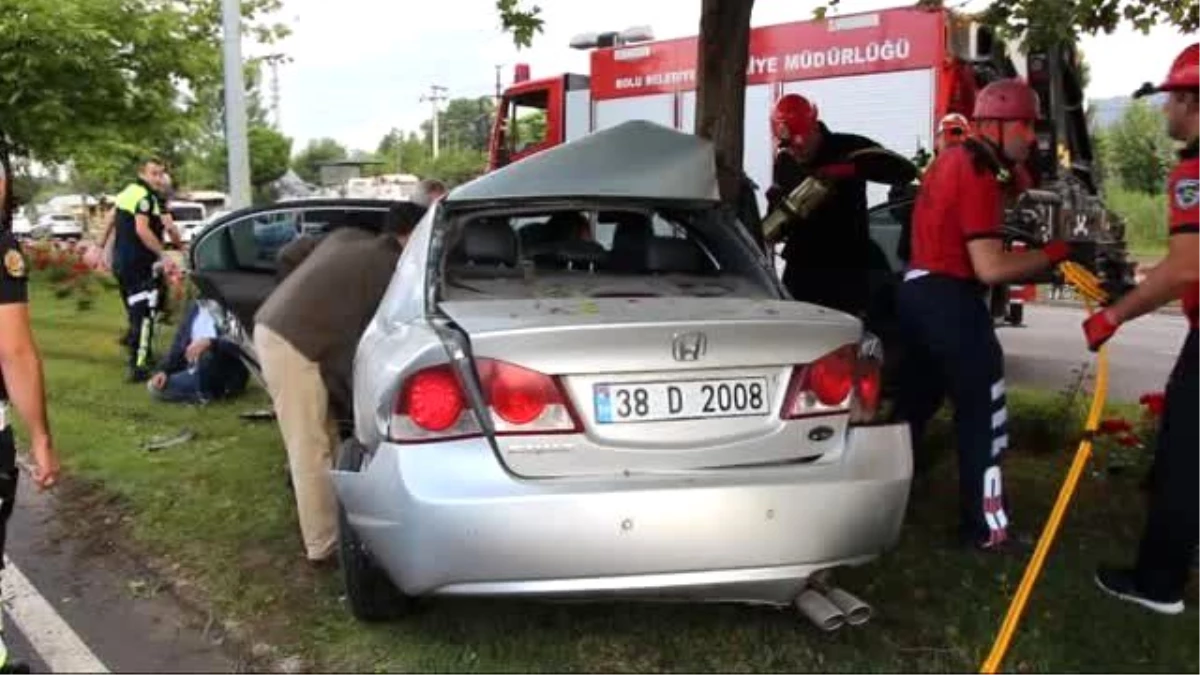 Bolu Otomobil Ağaca Çarptı: 3 Yaralı