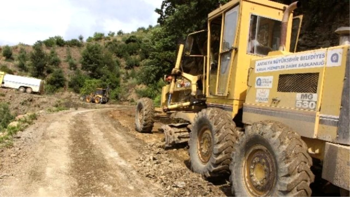 Doğanca Grup Yolu Modernize Ediliyor