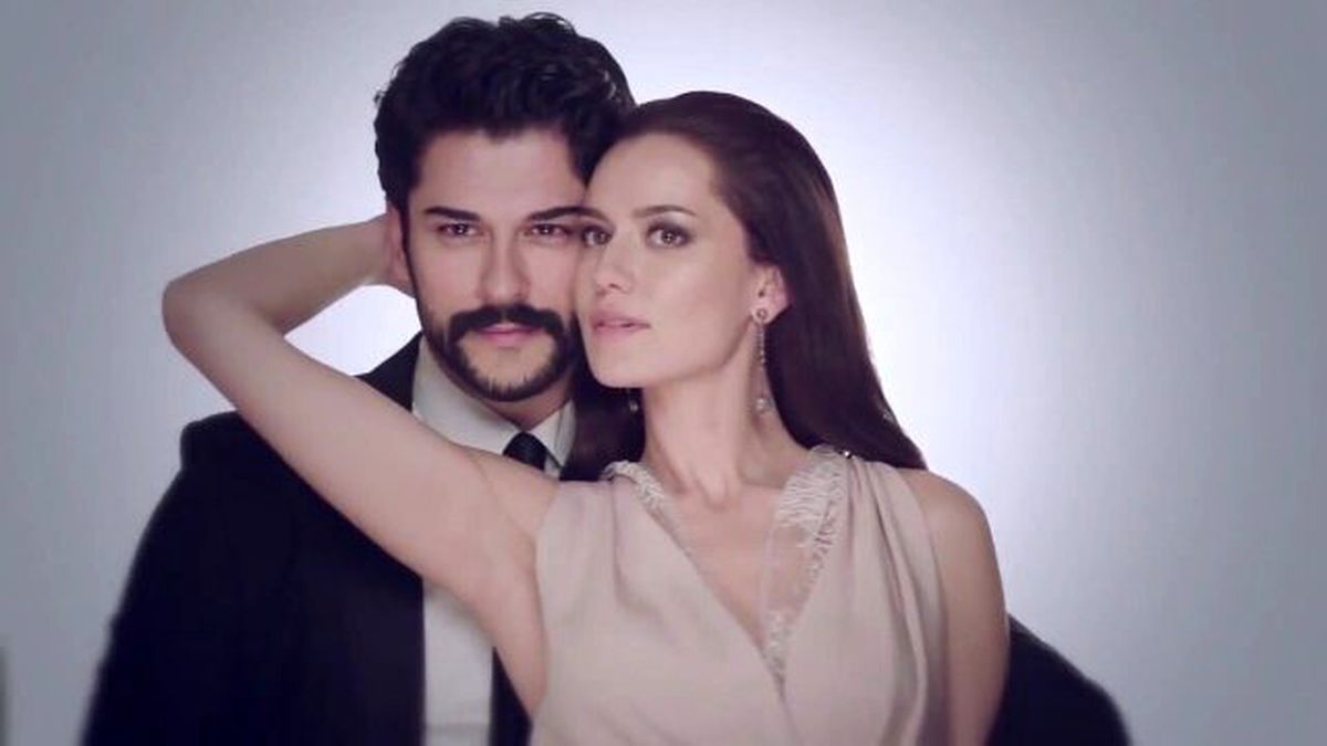 Fahriye Evcen İlişkisini Kurtarmak İçin Medyuma Gitti