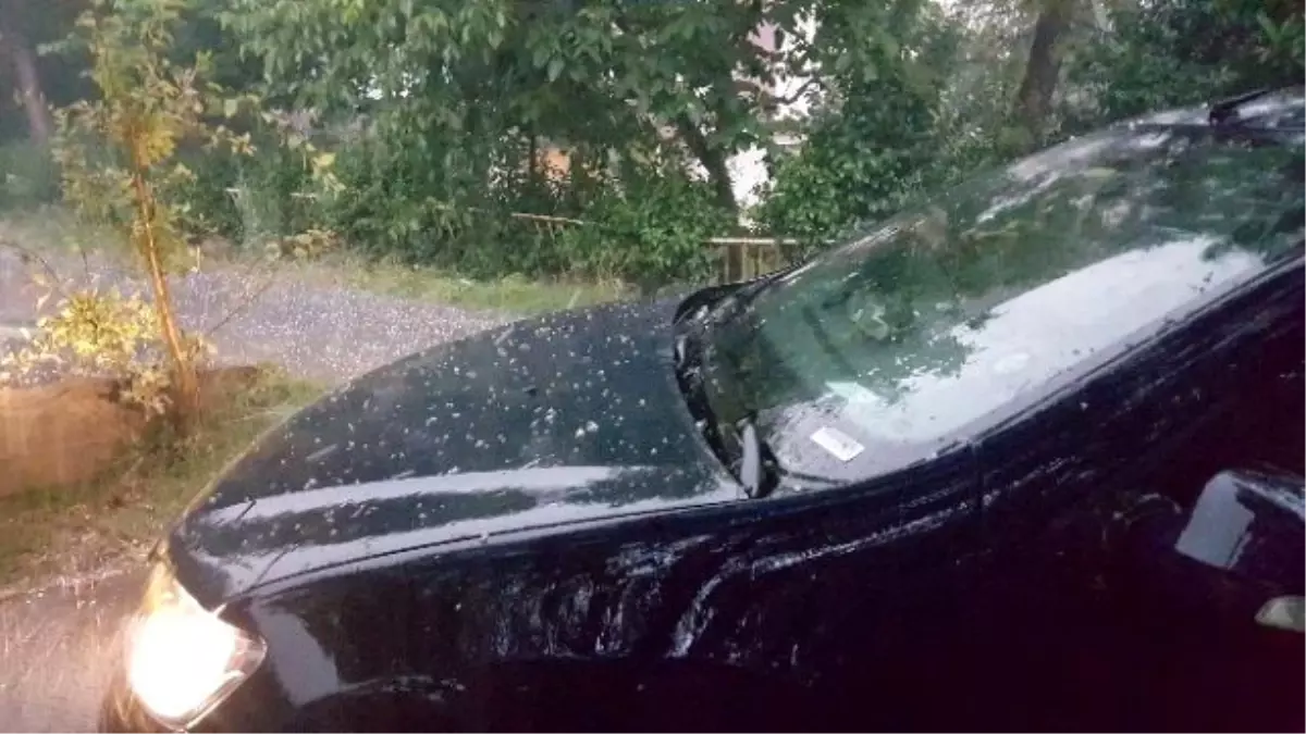 Kocaeli\'de Aniden Bastıran Yağmur Hayatı Felç Etti