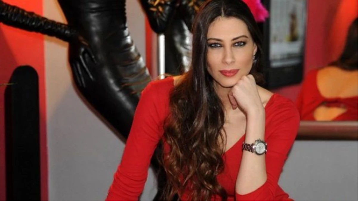 Şenay Akay, Kendisini Taciz Eden Kardeşlerden Şikayetçi Oldu