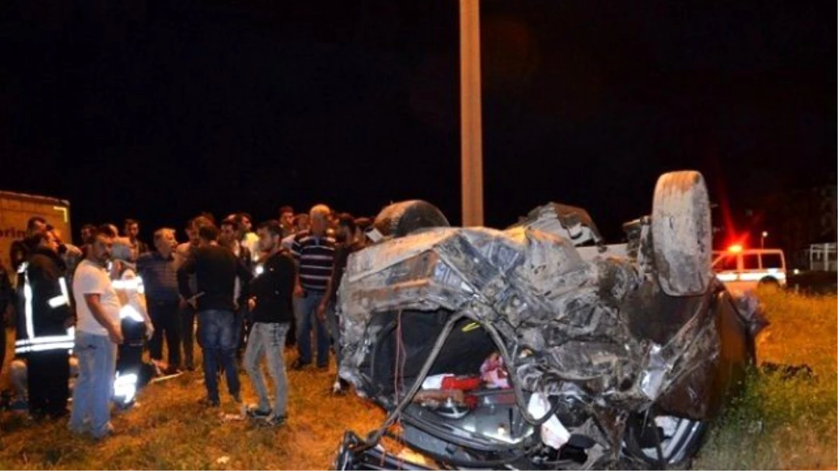 Tosya\'da Trafik Kazası: 3 Yaralı